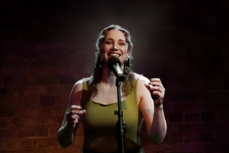 Natalie Weiss in Concert Mobile Image