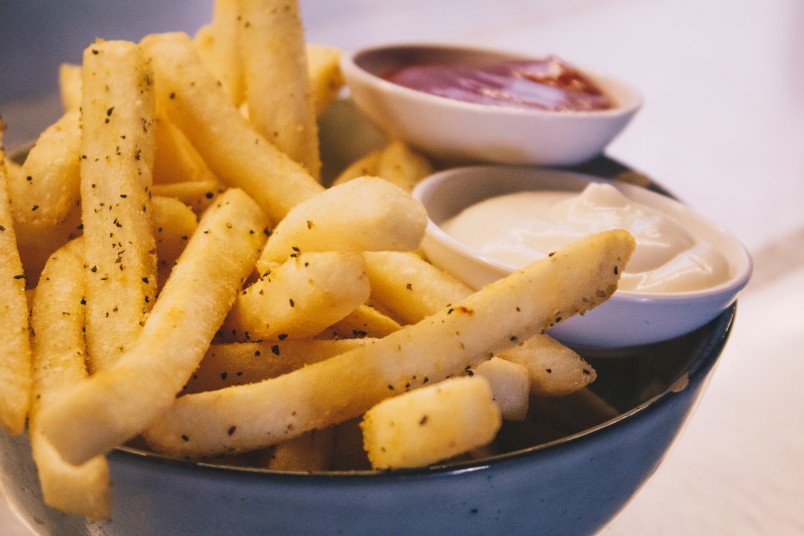 Lemon pepper Fries - Q Theatre