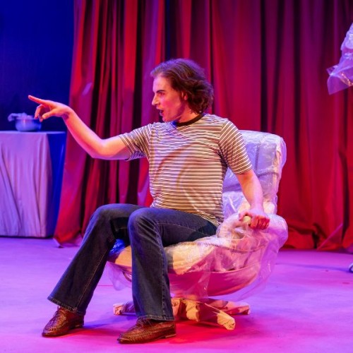 An image of Tim Earl playing Carl in Mother Play